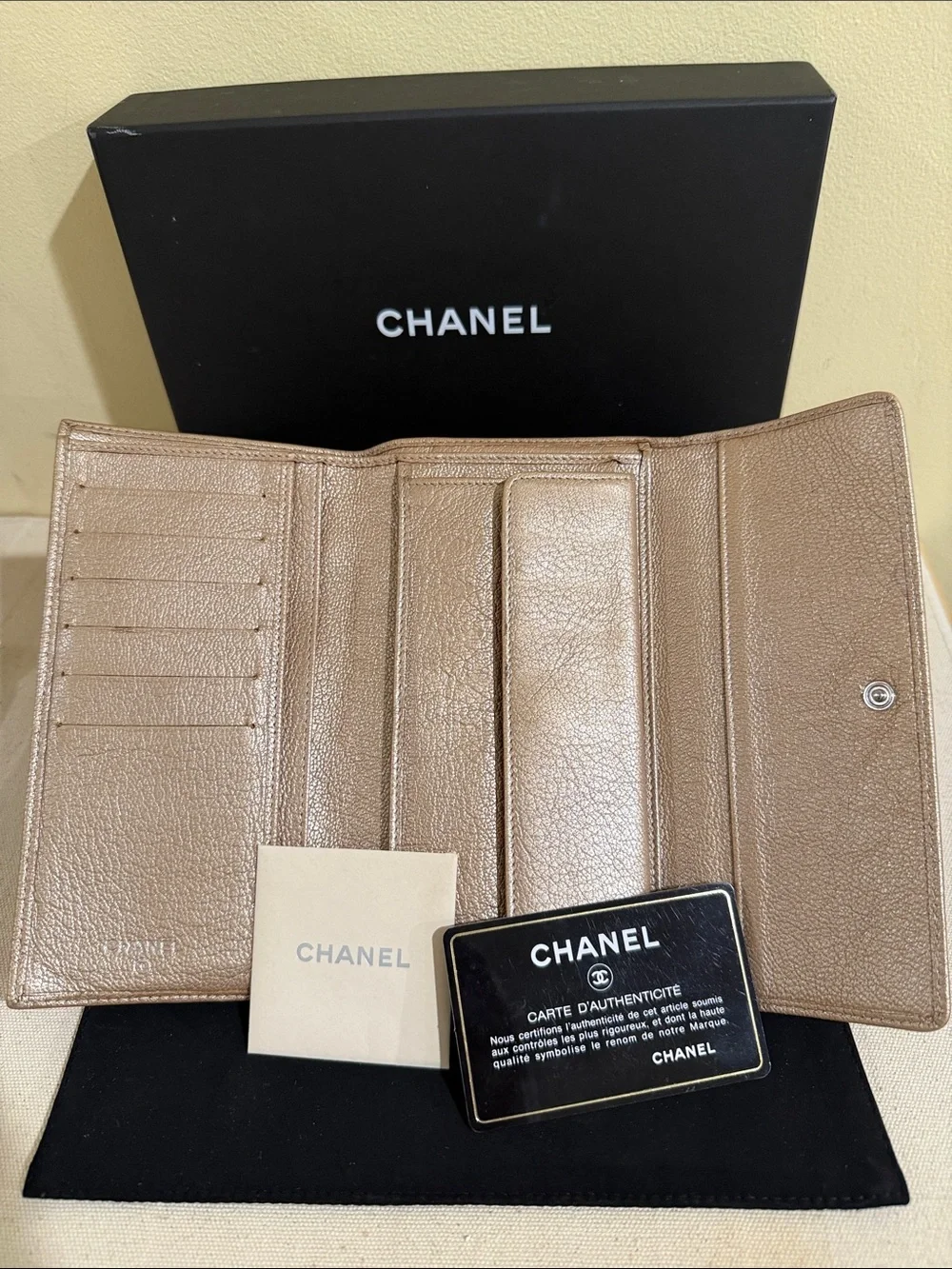 CHANEL Beige gold Rose Leather Flap Wallet with CC Button